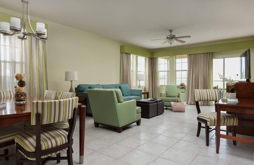 West Kissimmee リゾート | Thanksgiving for a family of 8 in Celebration at Mystic Dunes Resort & Golf