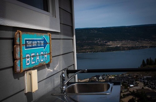 Central Okanagan 一軒家 | The Point, Breathtaking Lake Views, Luxurious Resort Cottage, La Casa, Kelowna