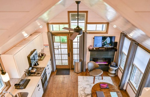Wyoming キャビン | Tiny Home | 2-Story Windows + Gorgeous Views