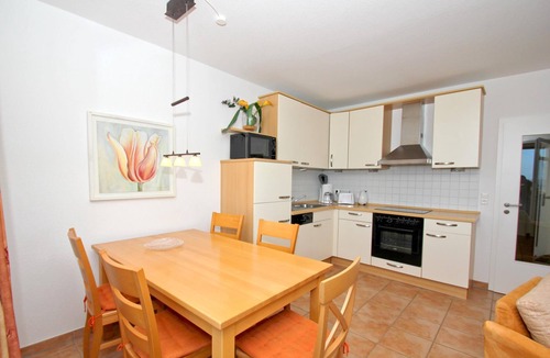 Wiek アパートメント | Vacation apartment near the harbor with balcony and sea view - Hafenhäuser Wiek FeWo 01