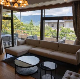 Gora ヴィラ | Villa Tombo Hakone