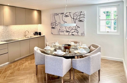 Franschhoek 一軒家 | winelands living - sauna, pool, walking distance to town center