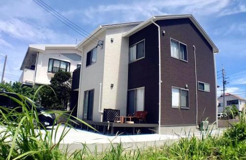 Okinawa ヴィラ | ZZOKIAI藍魚 2 mins walk to the beach! Upscale villa area 15 mins from airport! Parking, dryer, baby cots are all available