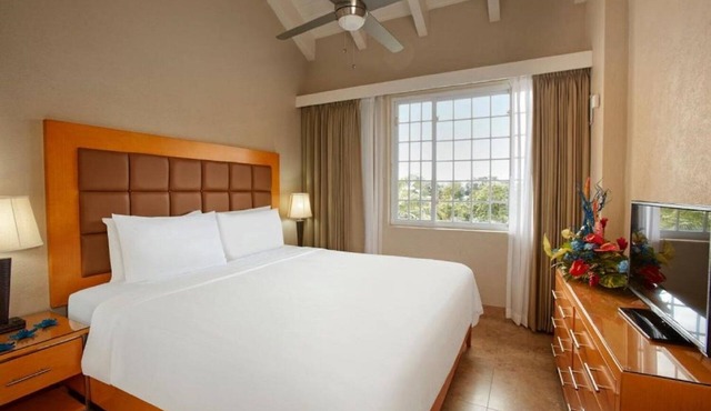 2 Gorgeous Suites w/ Balcony & Living Area | Outdoor Pool, Beachfront!