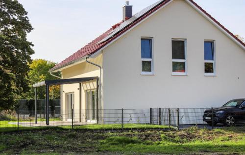 3 Bedroom Amazing Home In Klausdorf
