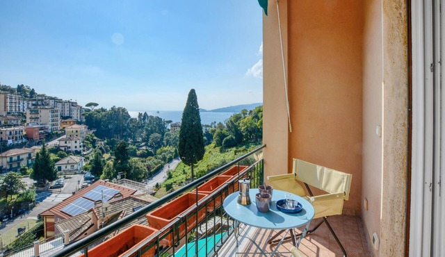 3 bedroom stunning apartment in Zoagli