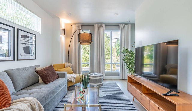 3BR | Free Parking | Greenwood | Sophari Home G