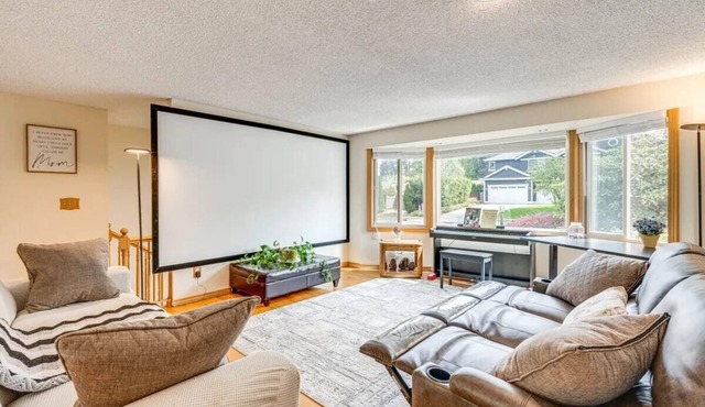 5 ⭐ TOP CHOICE ⭐ 6-bedroom home huge backyard