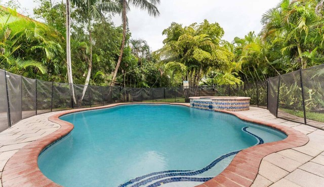 5BR Family Oasis w/ Pool, Near Beach & Downtown