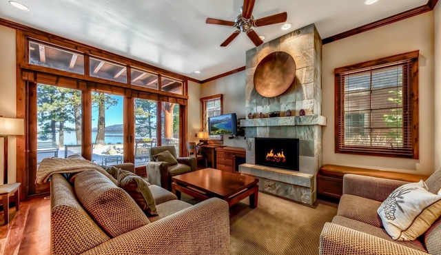 7 Sierra Shores - 3BR/3BA - Lakefront
