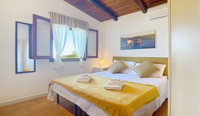 Apartment 'La Mignola - Bilo 2' with Shared Garden, Wi-Fi and Air Conditioning