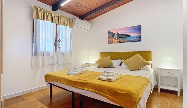 Apartment 'La Mignola - Bilo 2 - Duplicate' with Shared Garden, Wi-Fi and Air Conditioning