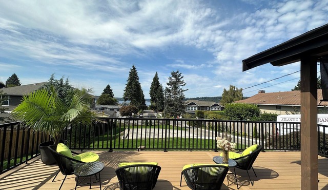 Beautiful Lake View Villa 3 bedroom 2 bathroom.