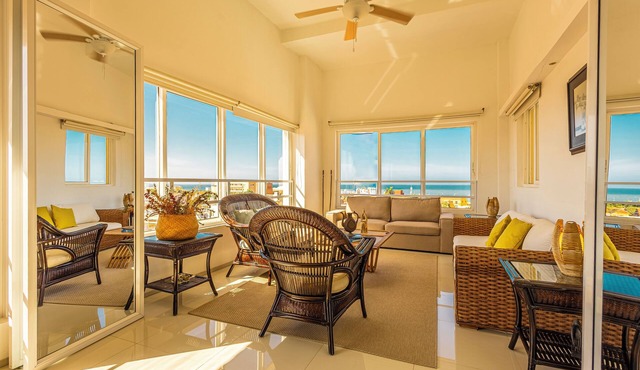 Caribbean apartment in Historic Center, BarucIV