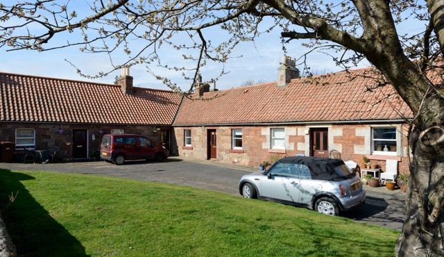 Charming Cottage in North Berwick with Sea Views