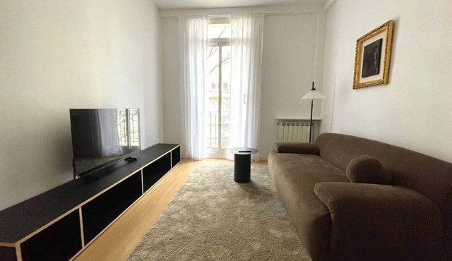 Charming Eixample Flat | Private Balcony in Barcelona