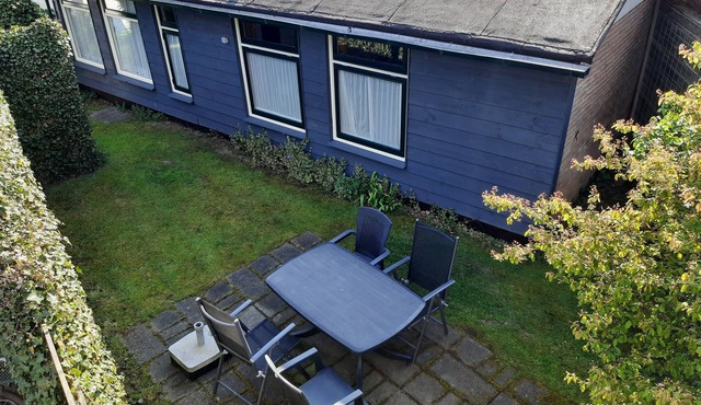 Cottage near dunes, beach and restaurants.