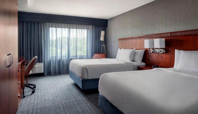 Courtyard by Marriott Paramus in Paramus