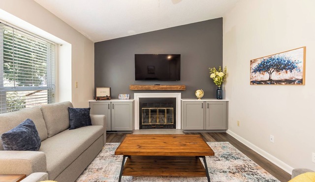 Decked Out: mins to Lenovo Center, Carter-Finley Stadium, State Fair and more!