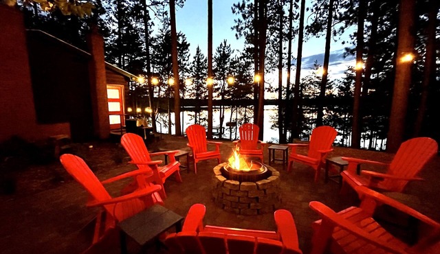 Dollar Lake Retreat: Super Clean, Chef's Kitchen, Hot Tub + Amazing Sunsets