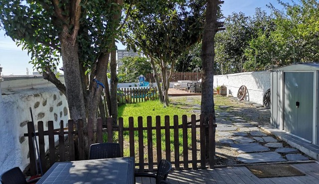 Downtown Garden Terrace , only one house up to 21Pax