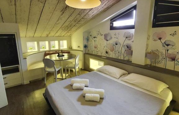 Emphasis Suites & Rooms