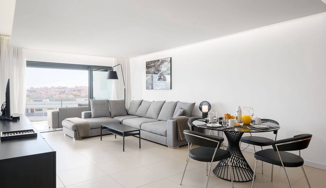 Exquisite modern apartment [112]