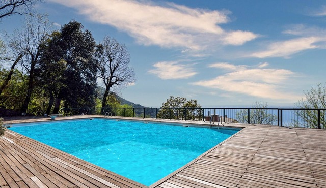 Gorgeous apartment in Camogli with swimming pool