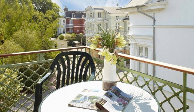 Hübsche Dachgeschosswohnung mit Schönem Balkon im Schicken Kaiserbad Heringsdorf