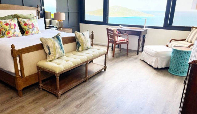 **Hidden Gem: Luxurious Oceanview Escape with Modern Amenities and Generator**
