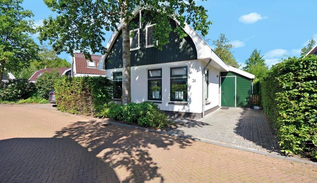Holiday home with 3 bedrooms and a spacious garden