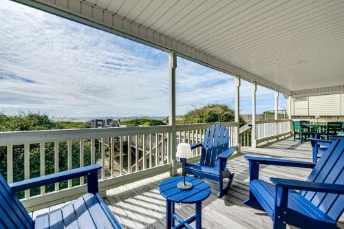 Home on Ocean Isle Beach w/Catwalk & Deck