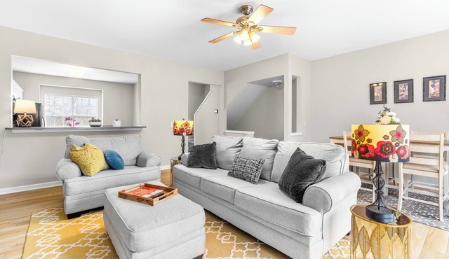 Ideal Short or Mid-Term 3B/2B Rental Townhome in N. Raleigh–Near RTP/Cary/Durham