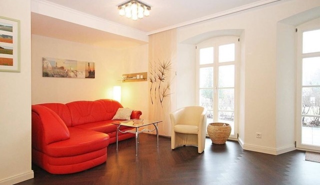 Jagdschloss WE 2: comfortable and high-quality furnished 2-room apartment