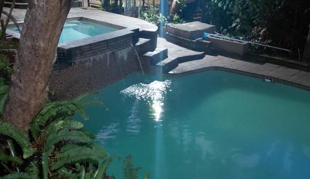 Laletsa Lodge