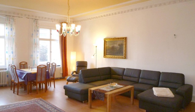 Large apartment in the parental home of the painter Runge - Große Wohnung Runge