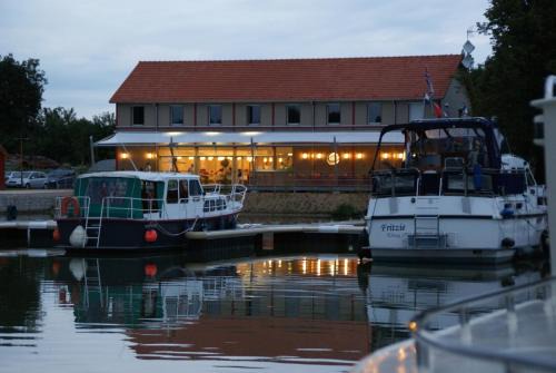 Le Port de Decize in Decize