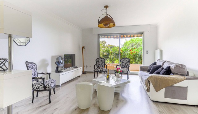 Les Balcons d'Eze by Interhome