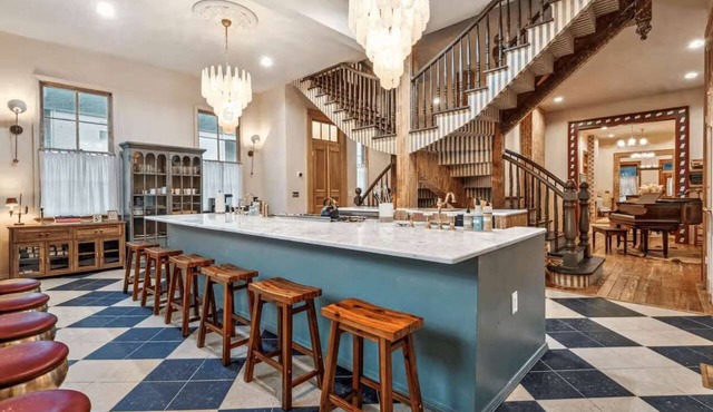 Luxury Storybook Villa w/Private Pool & Hot Tub