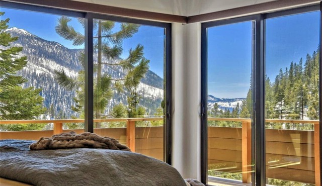 Lx40 Tahoe Mountain view new build