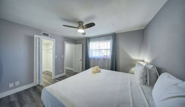 Mahalo Waterfront 2 BR Apartment