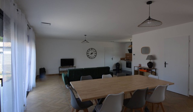 Maison Noé ( New Villa ) Spacious near the center Fully air-conditioned