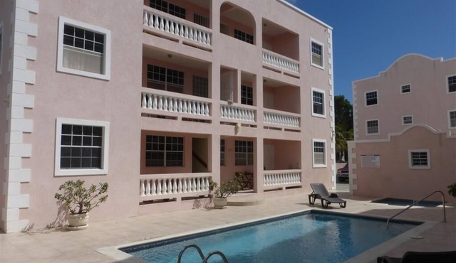 Maxwell Beach Condo — Pool, Jacuzzi & Near St. Lawrence Gap and Oistins