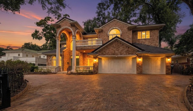 MEDITERRANEAN LUXURY ESTATE IN TAMPA
