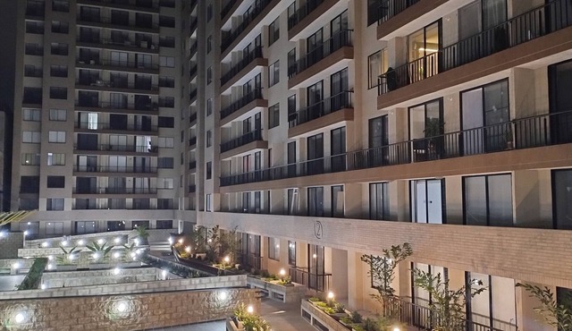 Modern 2BR apartment near FOSCAL, Ardila Lülle and HIC