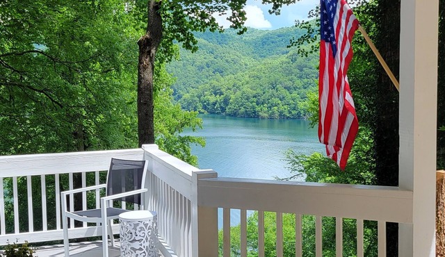 Mountain Getaway w/ Stunning Lake Views - Hot Tub, firepit, pool table, hammock