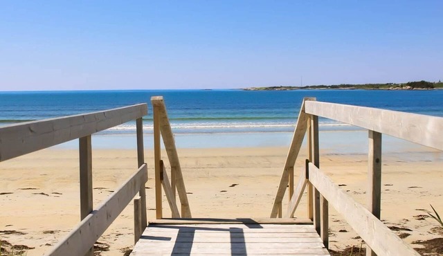 Ocean-View Chalet · King + 2 Queens · Pet-Friendly
