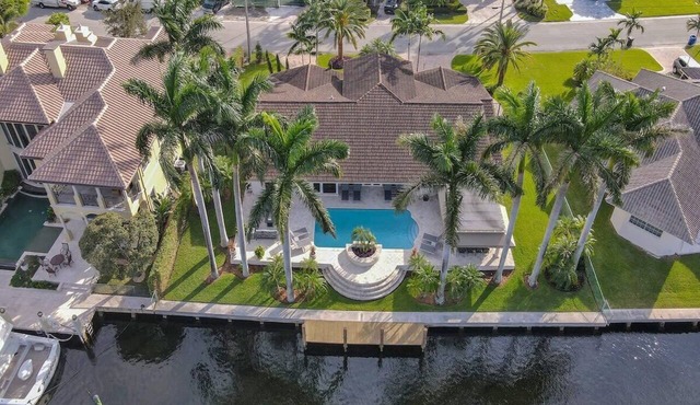 Palms by the Sea Villa 🌊 Waterfront | Heated Pool | Near Beach 🏖️