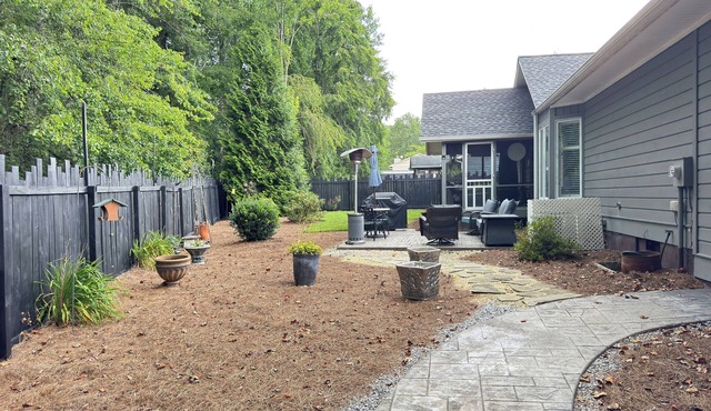 Peaceful, newly renovated 3 bedroom home located near the Blue Ridge Mountains