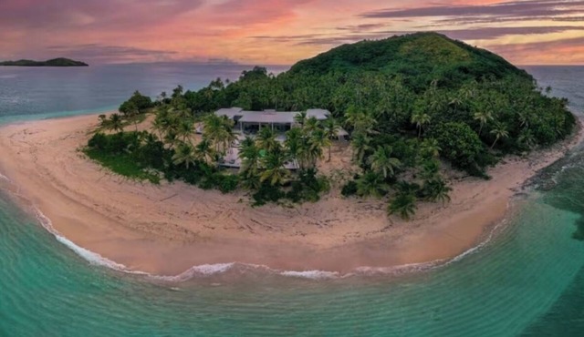 Private Fiji Island Oceanfront Pool Sleeps 12